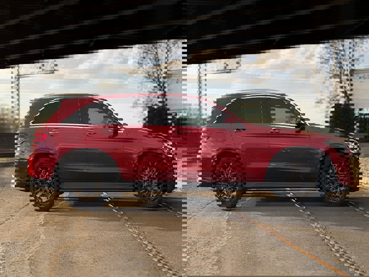 Used 2020 Mercedes-Benz GLC 63 AMG 4MATIC image 2