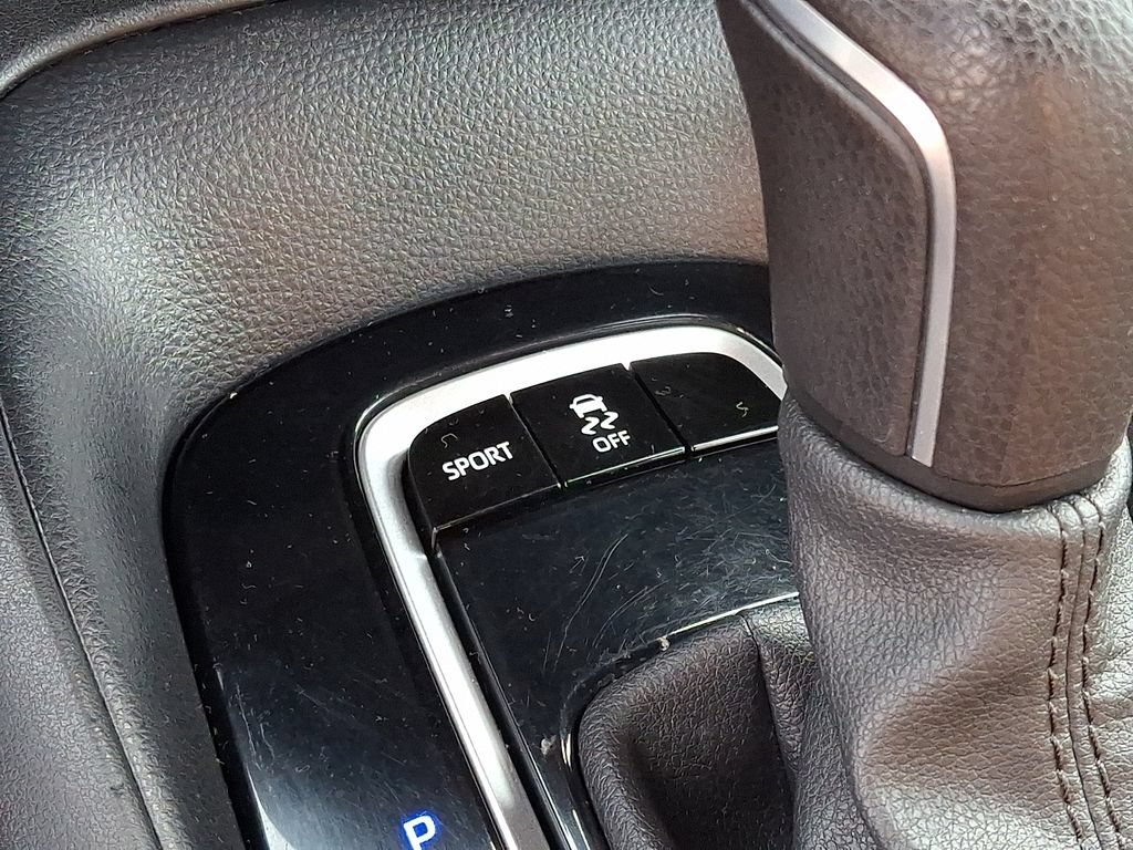 Certified 2022 Toyota Corolla SE FWD image 17