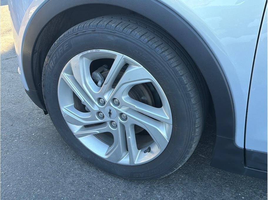 Used 2023 Chevrolet Bolt LT w/ Driver Confidence Package FWD image 27
