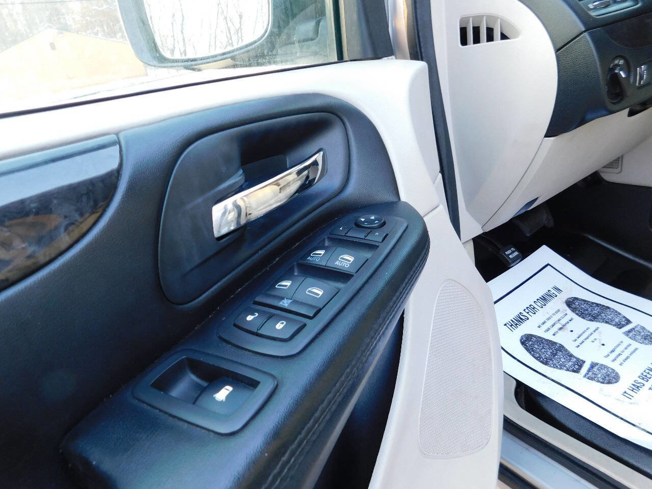 Used 2017 Dodge Grand Caravan SE w/ Power Window Group image 21