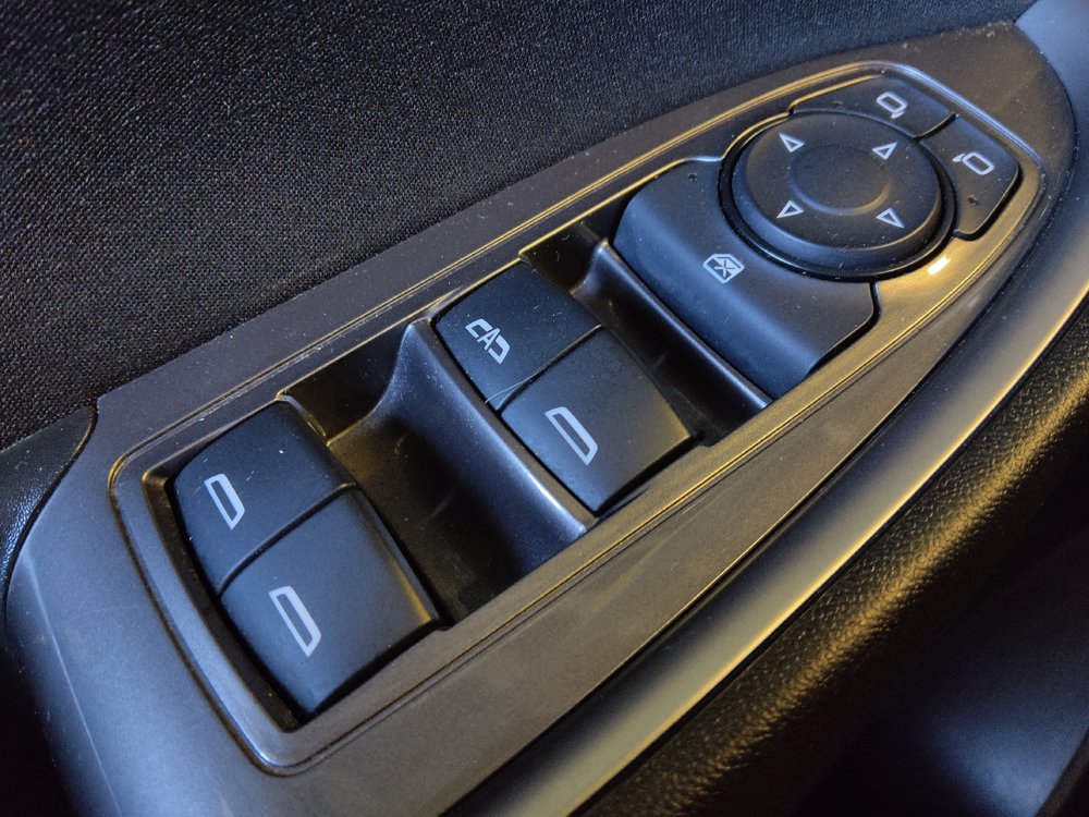 Used 2023 Chevrolet Malibu LT FWD image 27