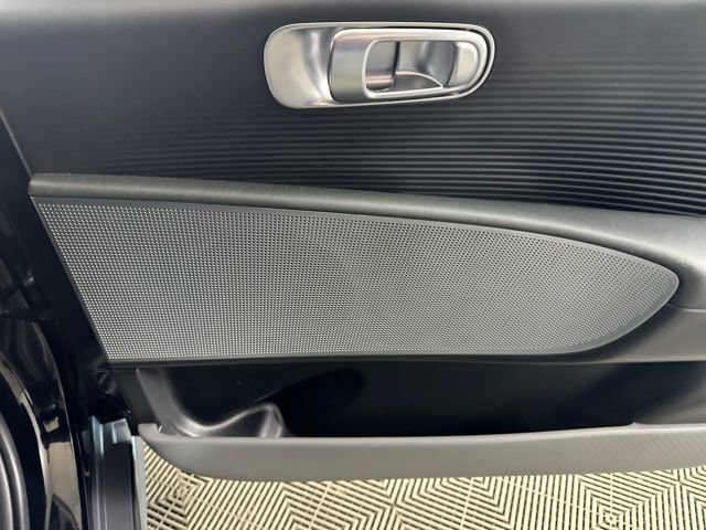 Used 2023 Hyundai Ioniq 6 SE image 29