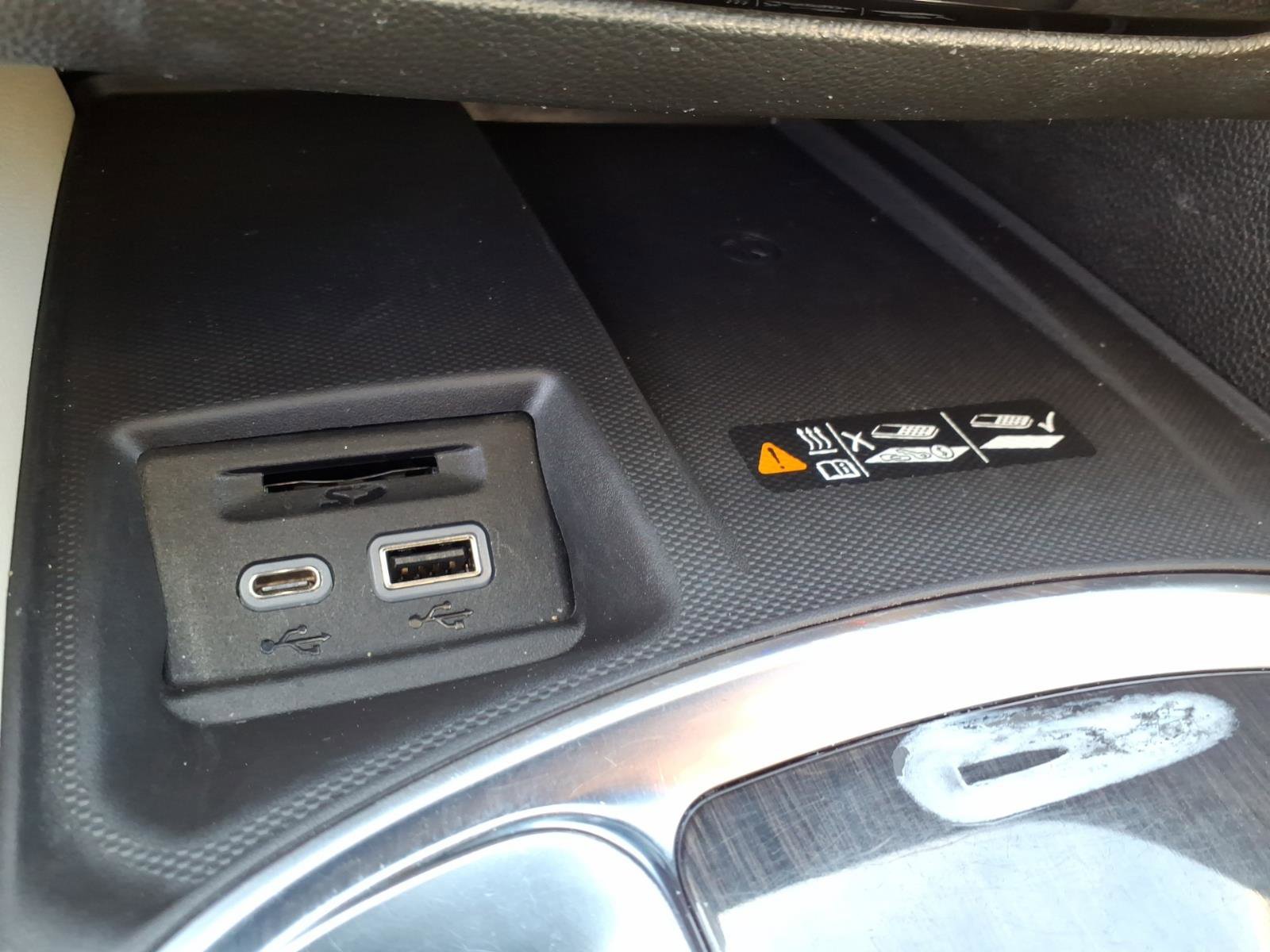 Certified 2023 Buick Enclave Essence image 18