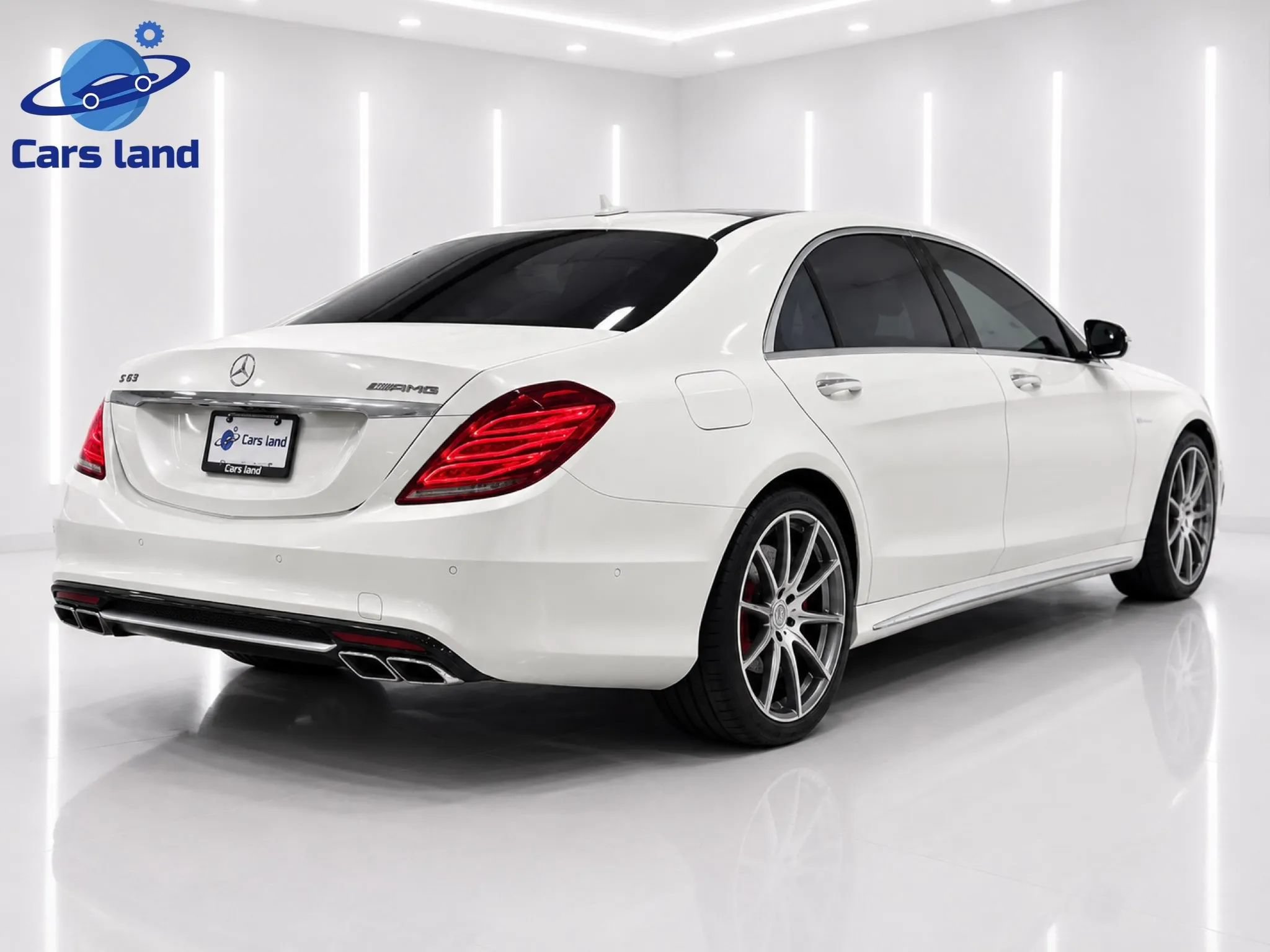 Used 2015 Mercedes-Benz S 63 AMG 4MATIC Sedan image 4