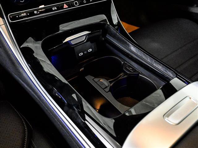 New 2026 Mercedes-Benz C 300 4MATIC Sedan image 13