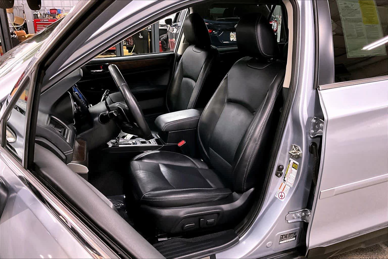Used 2019 Subaru Outback 2.5i Limited AWD/4WD image 8