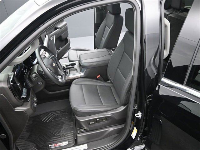 Used 2025 Chevrolet Silverado 1500 LTZ w/ LTZ Premium Package image 11