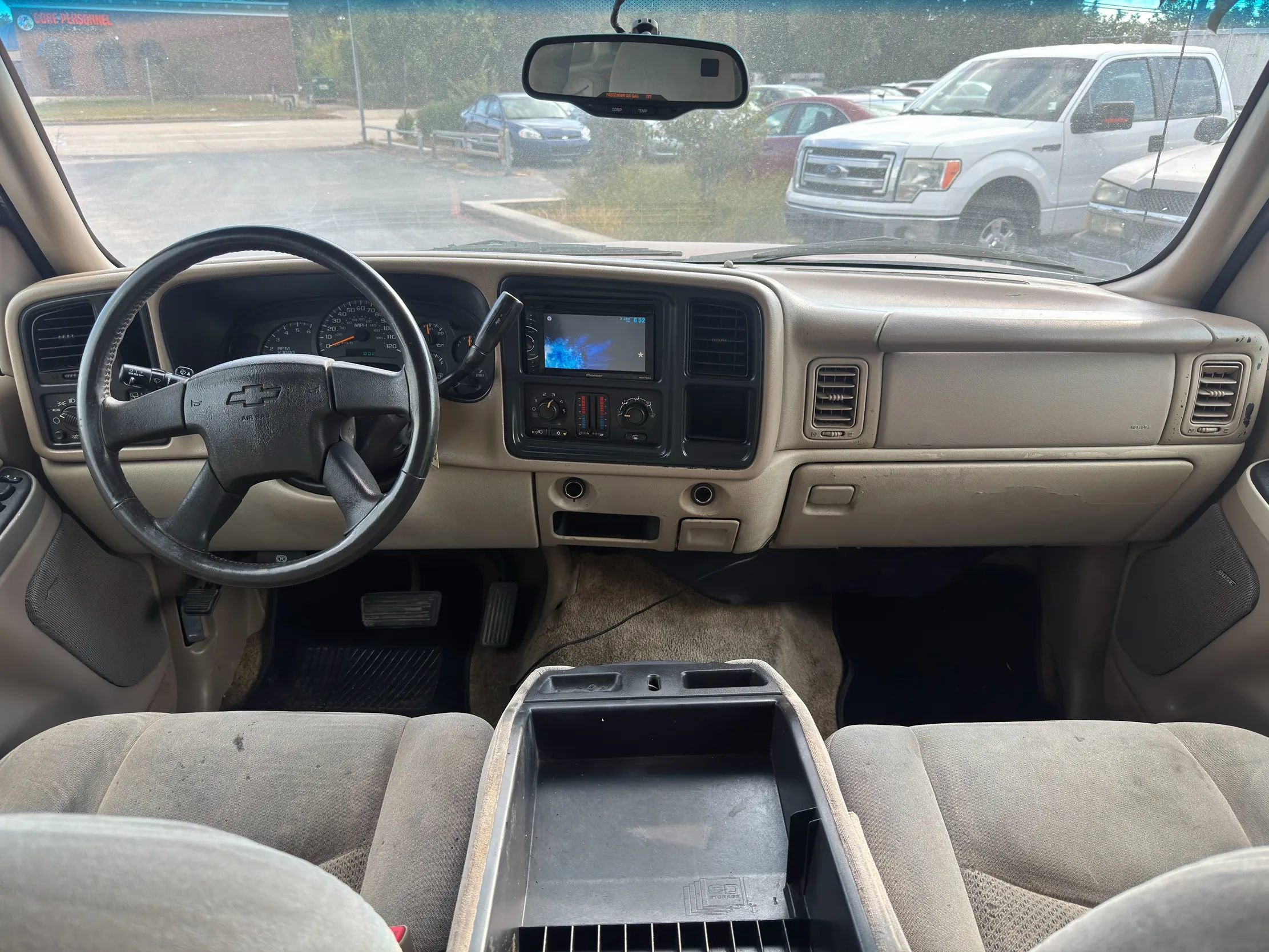 Used 2003 Chevrolet Tahoe LS image 15