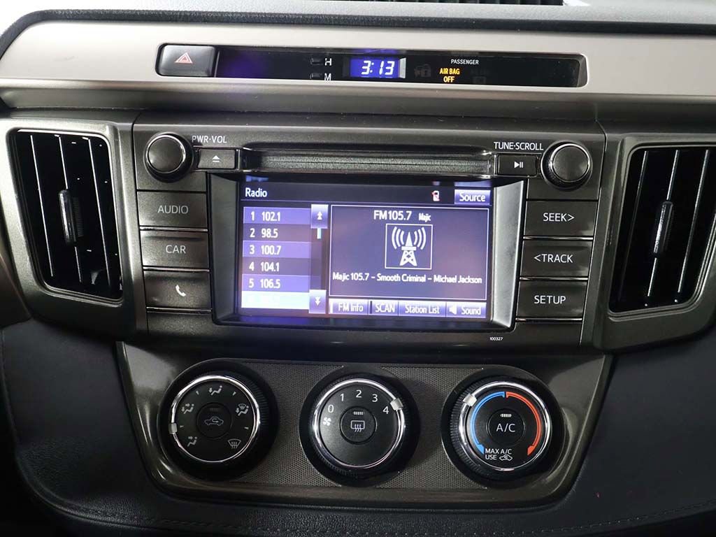 Used 2015 Toyota RAV4 LE AWD/4WD image 39