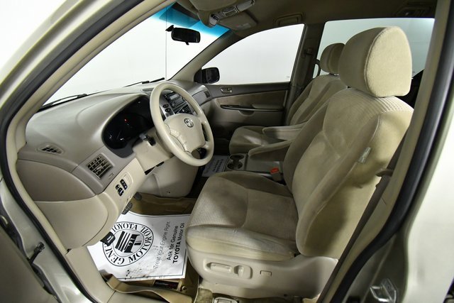 Used 2008 Toyota Sienna image 5