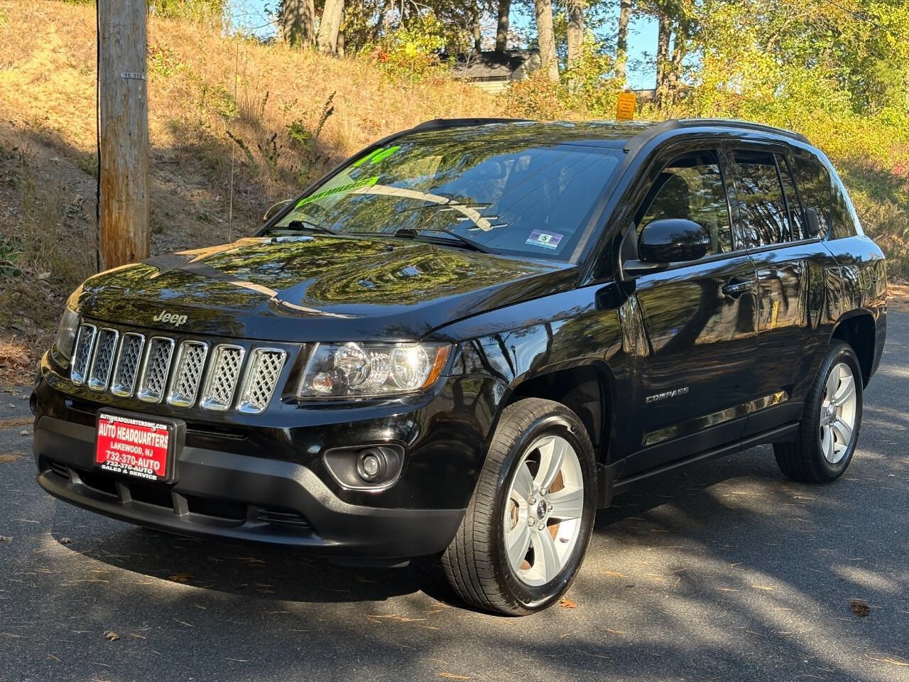 Used 2014 Jeep Compass Latitude w/ Sun/Sound Group image 1