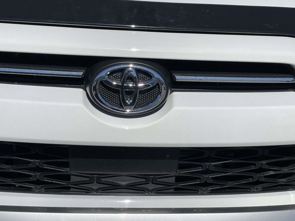 Used 2023 Toyota 4Runner TRD Off-Road Premium w/ Moonroof Package AWD/4WD image 6