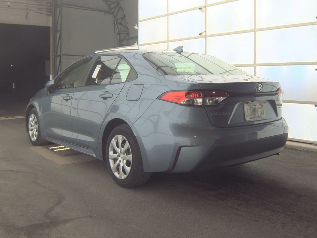 Used 2024 Toyota Corolla LE FWD image 3