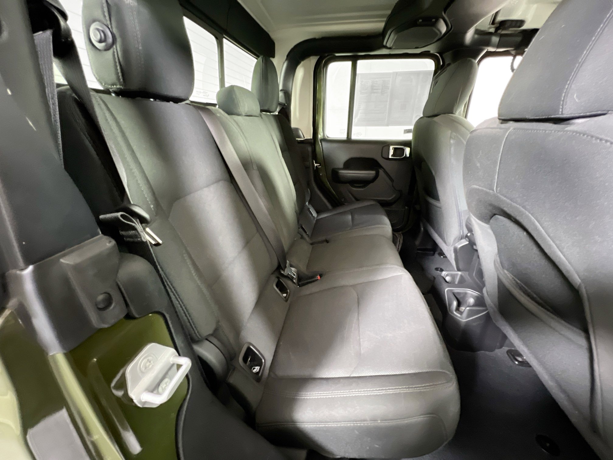 Used 2022 Jeep Gladiator Willys image 25