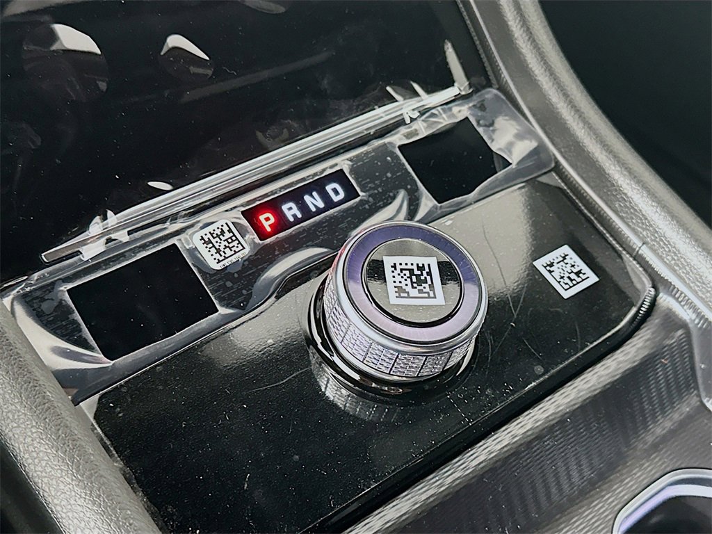 New 2025 Jeep Grand Cherokee Laredo X w/ Luxury Tech Group I image 12