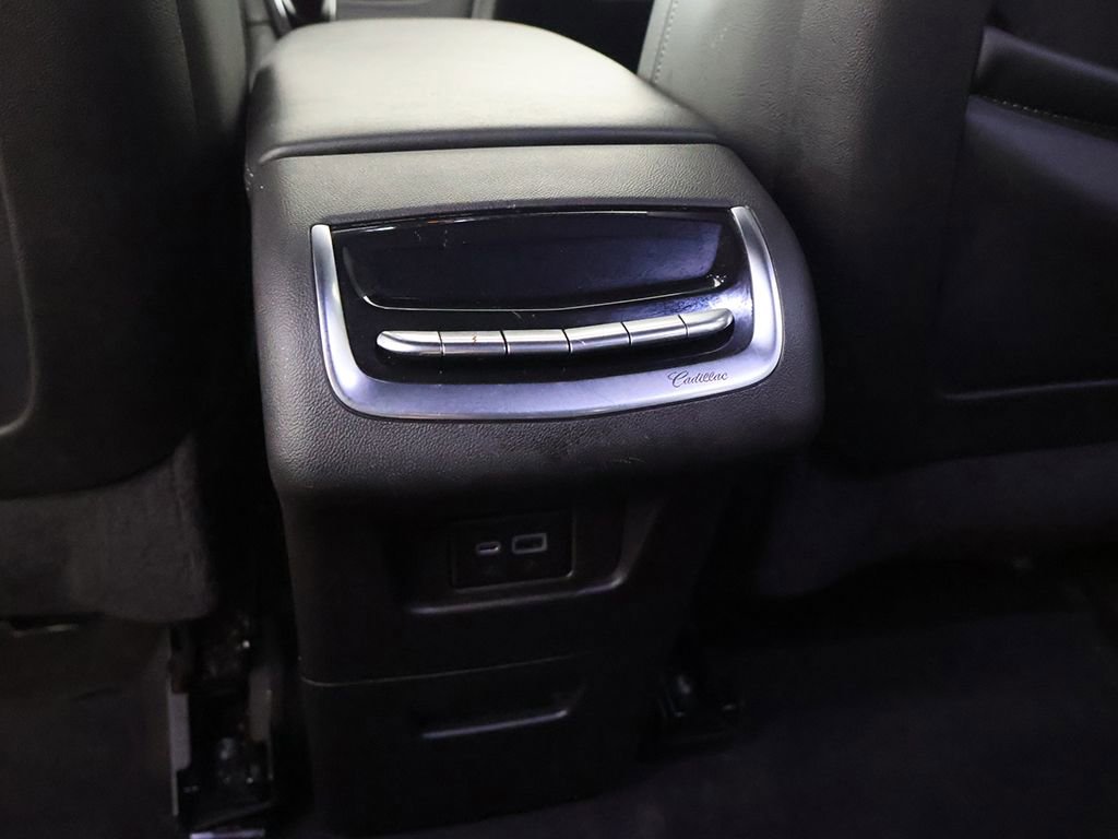 Used 2023 Cadillac XT6 Luxury image 51
