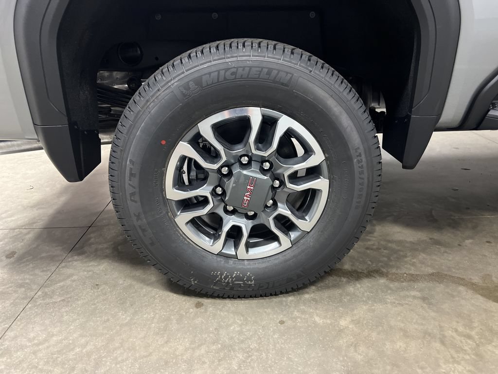 New 2026 GMC Sierra 2500 SLE w/ SLE Value Package; AWD/4WD image 9