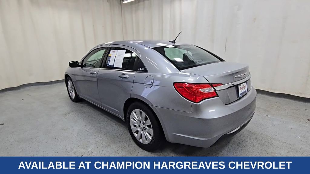 Used 2014 Chrysler 200 LX image 10