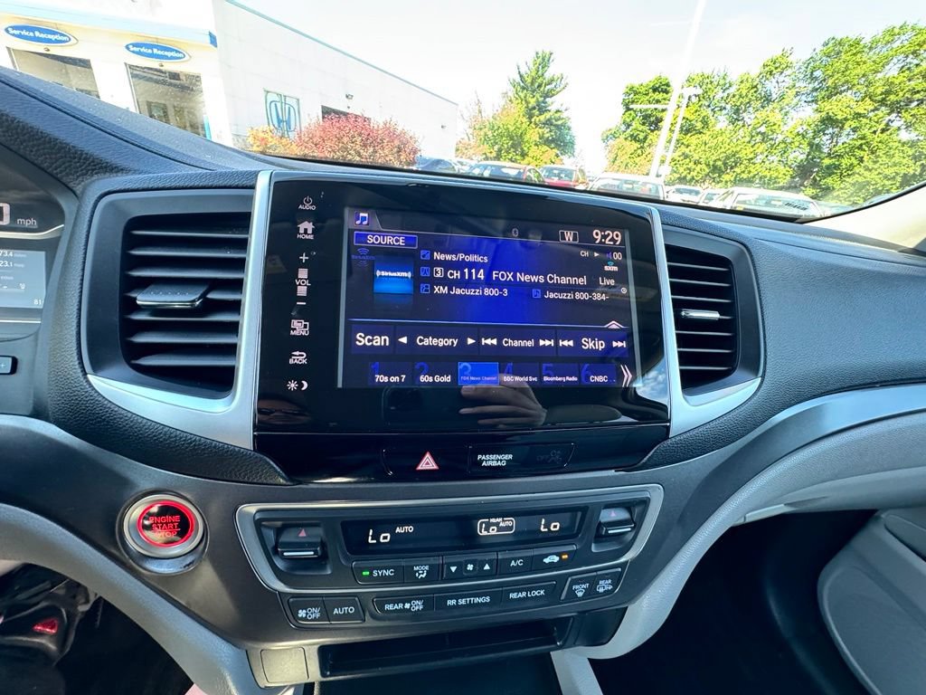 Used 2017 Honda Pilot EX image 14