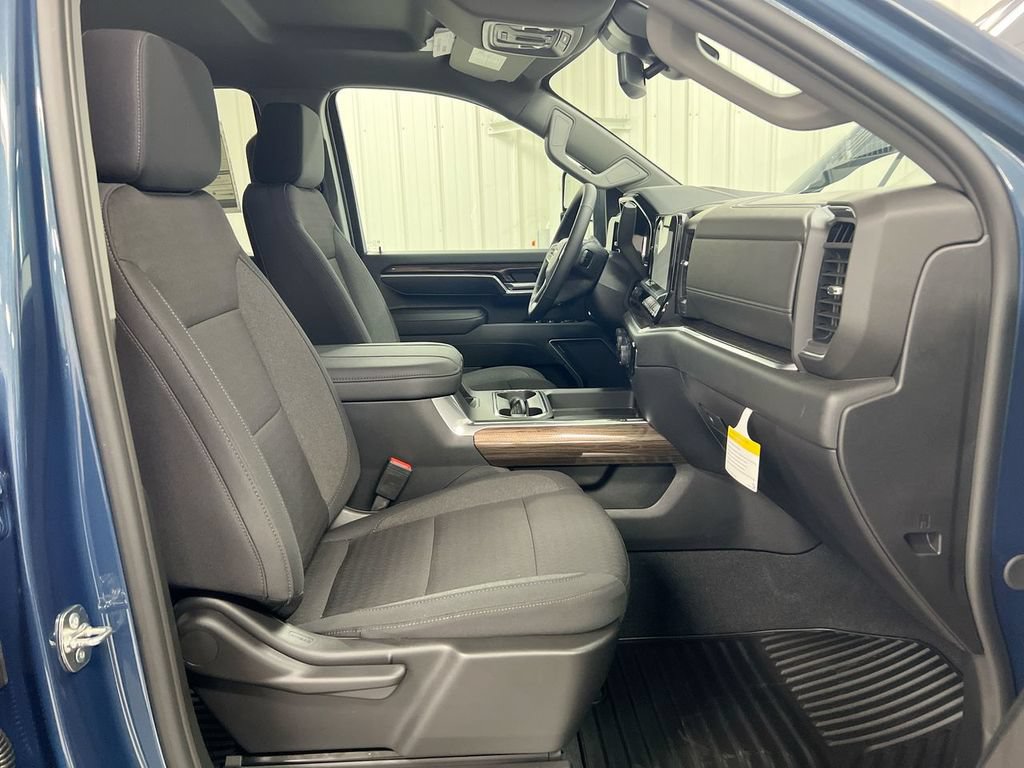 New 2026 Chevrolet Silverado 2500 LT w/ All Star Edition AWD/4WD image 15