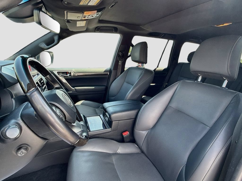 Used 2023 Lexus GX 460 Premium w/ Premium Package AWD/4WD image 12