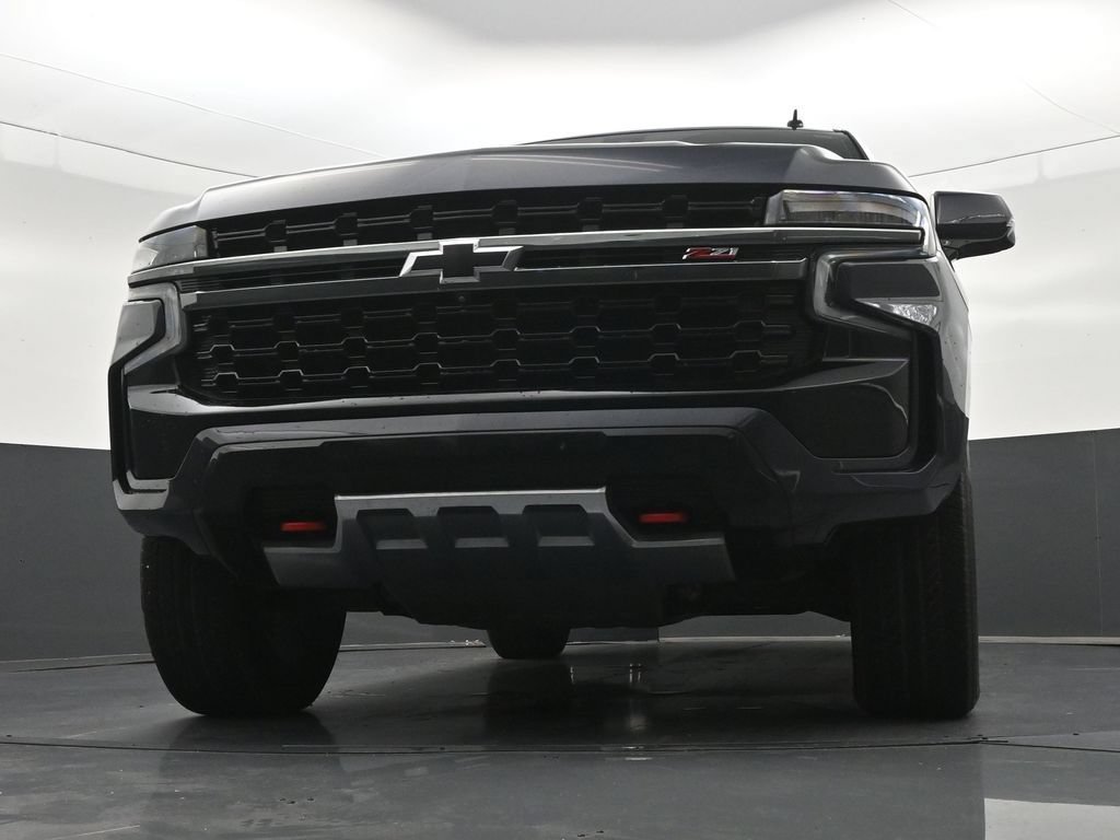 Used 2022 Chevrolet Tahoe Z71 w/ Luxury Package AWD/4WD image 32