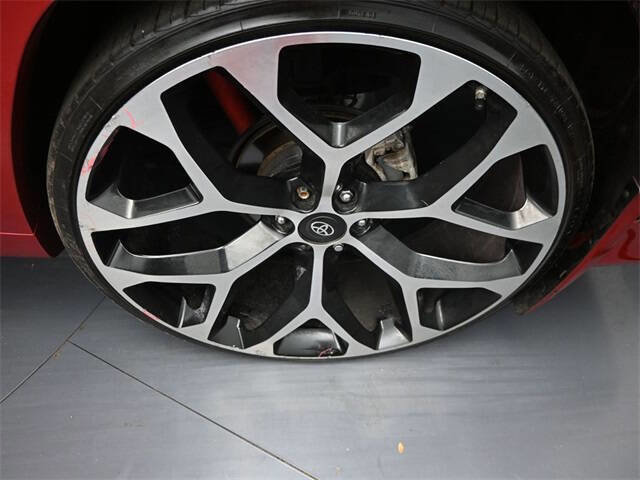 Used 2019 Toyota 4Runner Limited image 8