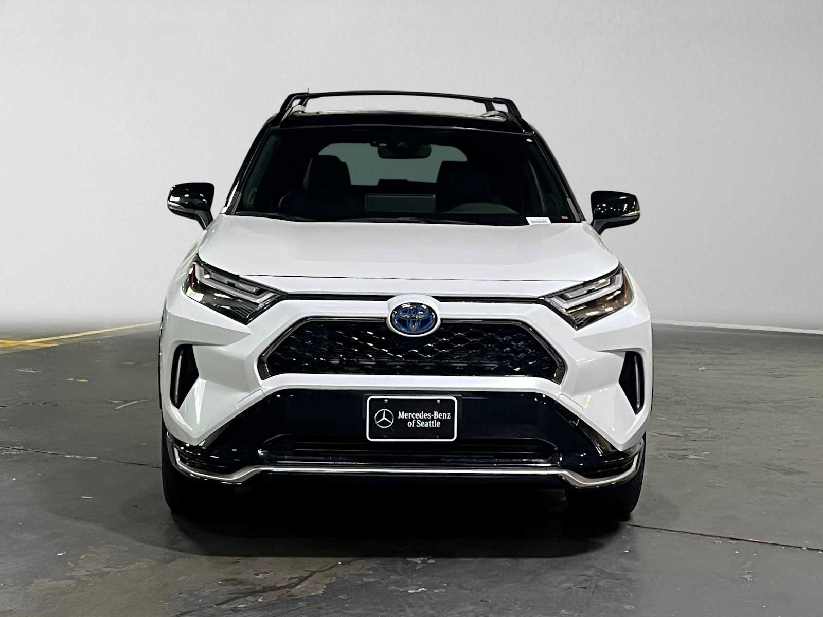Used 2024 Toyota RAV4 XSE w/ Weather Package AWD/4WD image 8