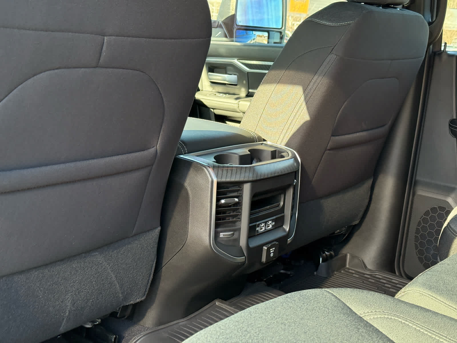 New 2026 RAM 2500 Big Horn AWD/4WD image 28
