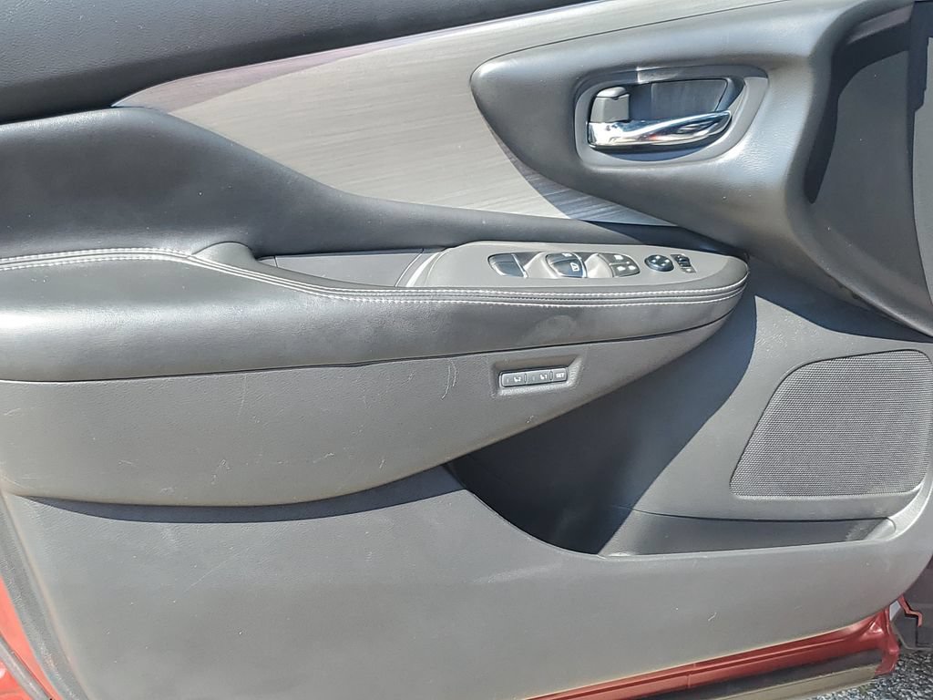 Used 2016 Nissan Murano Platinum w/ Platinum Technology Package AWD/4WD image 25