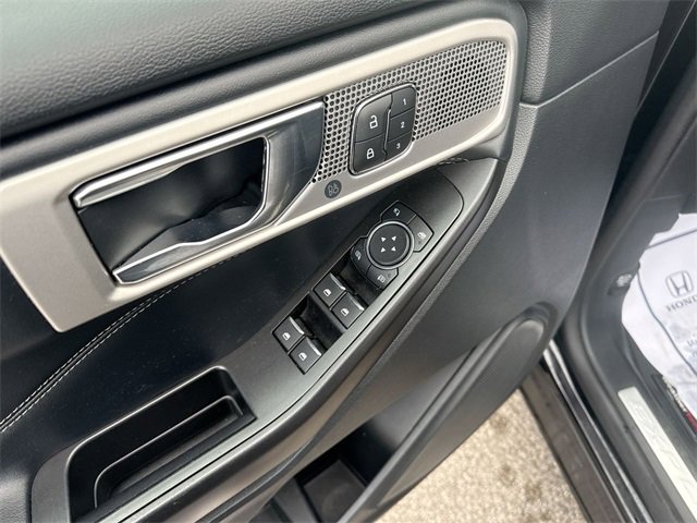 Used 2020 Ford Explorer Limited image 20