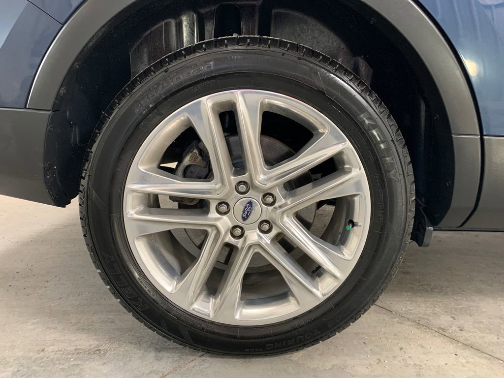Used 2017 Ford Explorer XLT w/ Equipment Group 202A image 29