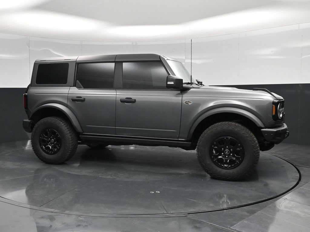 Certified 2022 Ford Bronco Wildtrak AWD/4WD image 3