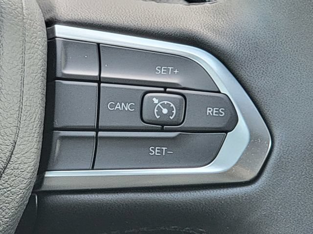 Certified 2024 Jeep Compass Latitude AWD/4WD image 34