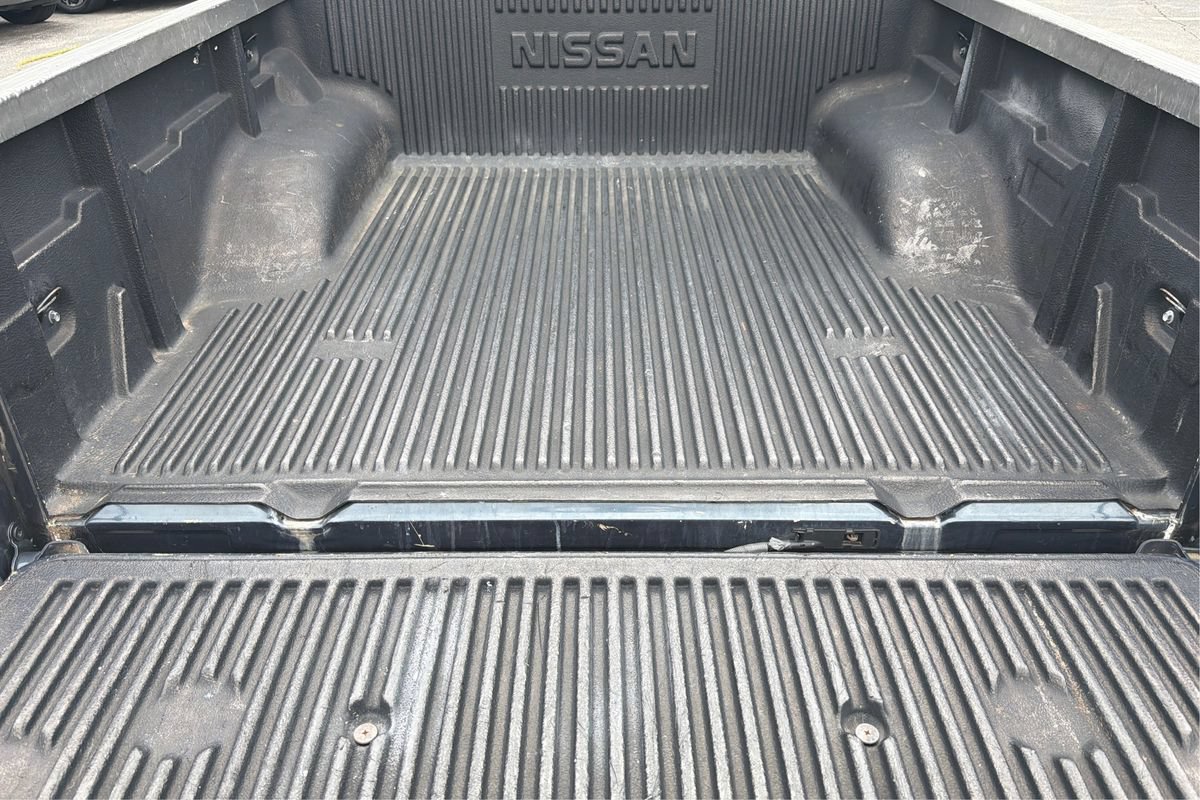 Used 2018 Nissan Frontier SV RWD image 25