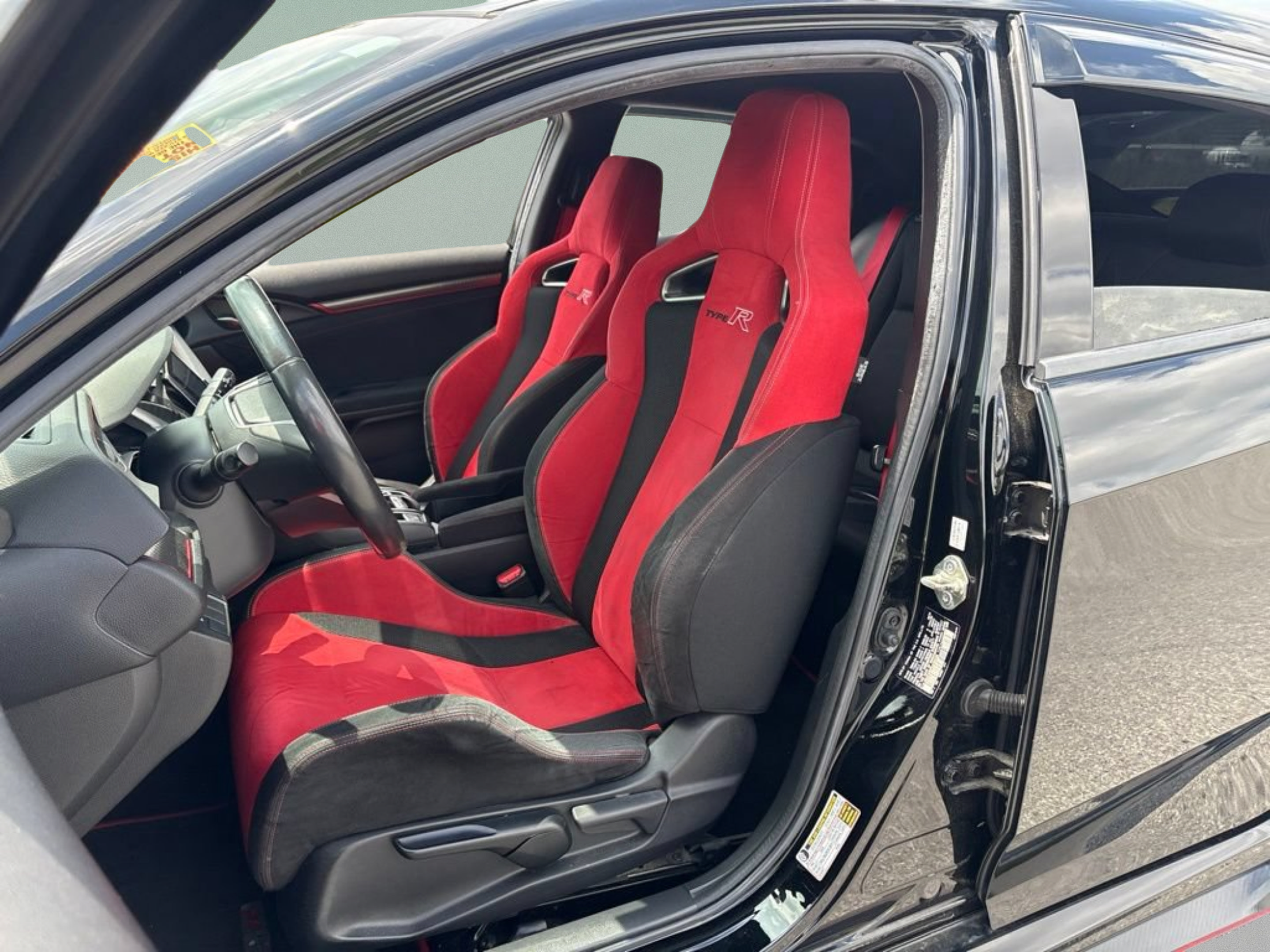 Used 2018 Honda Civic Type R image 19