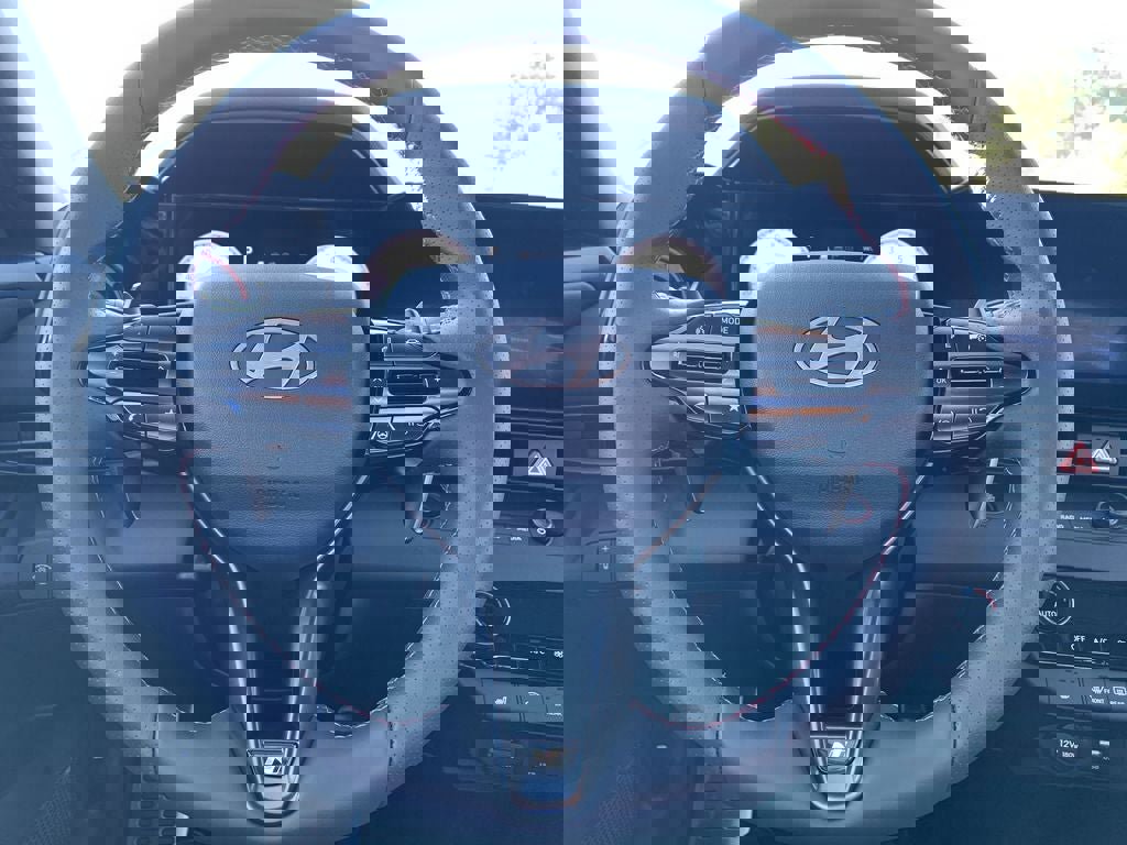 New 2025 Hyundai Elantra N Line image 11