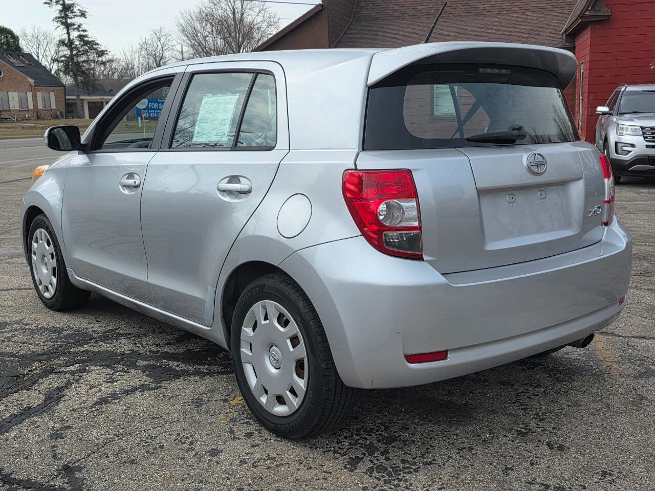 Used 2009 Scion xD image 4