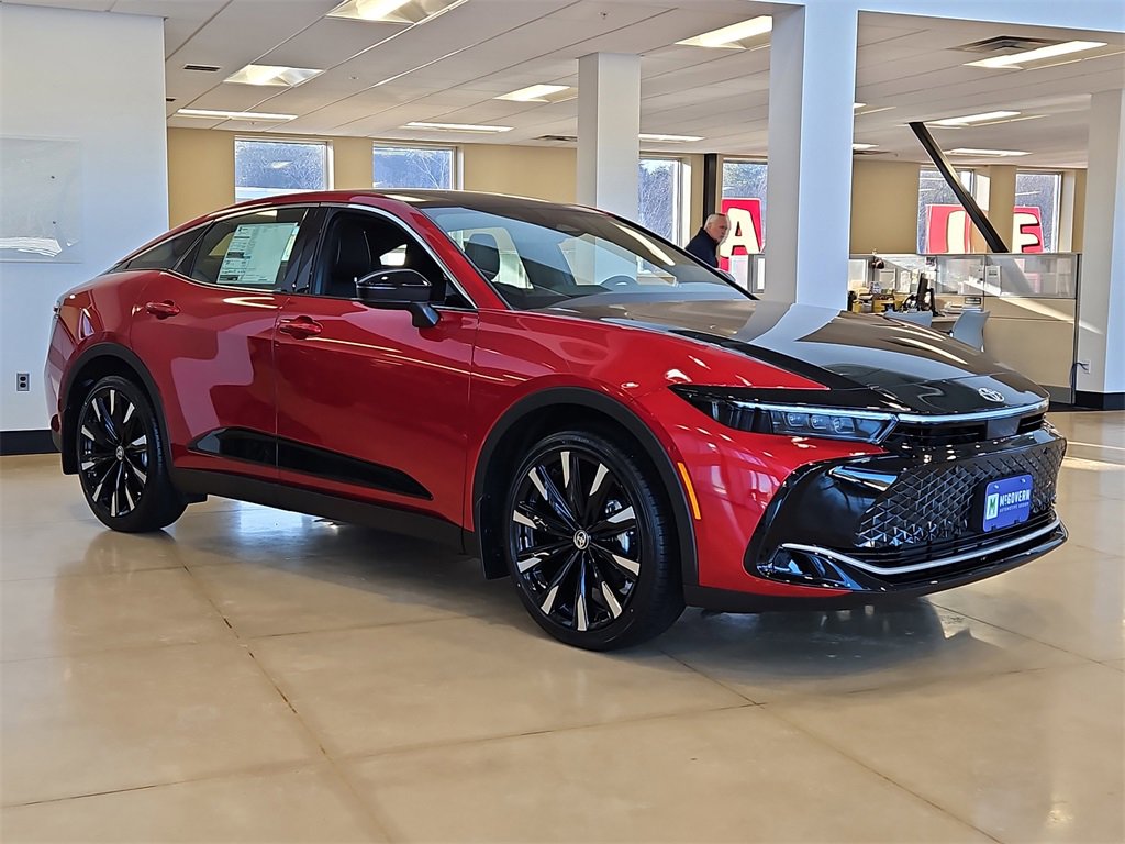 New 2026 Toyota Crown Platinum image 2