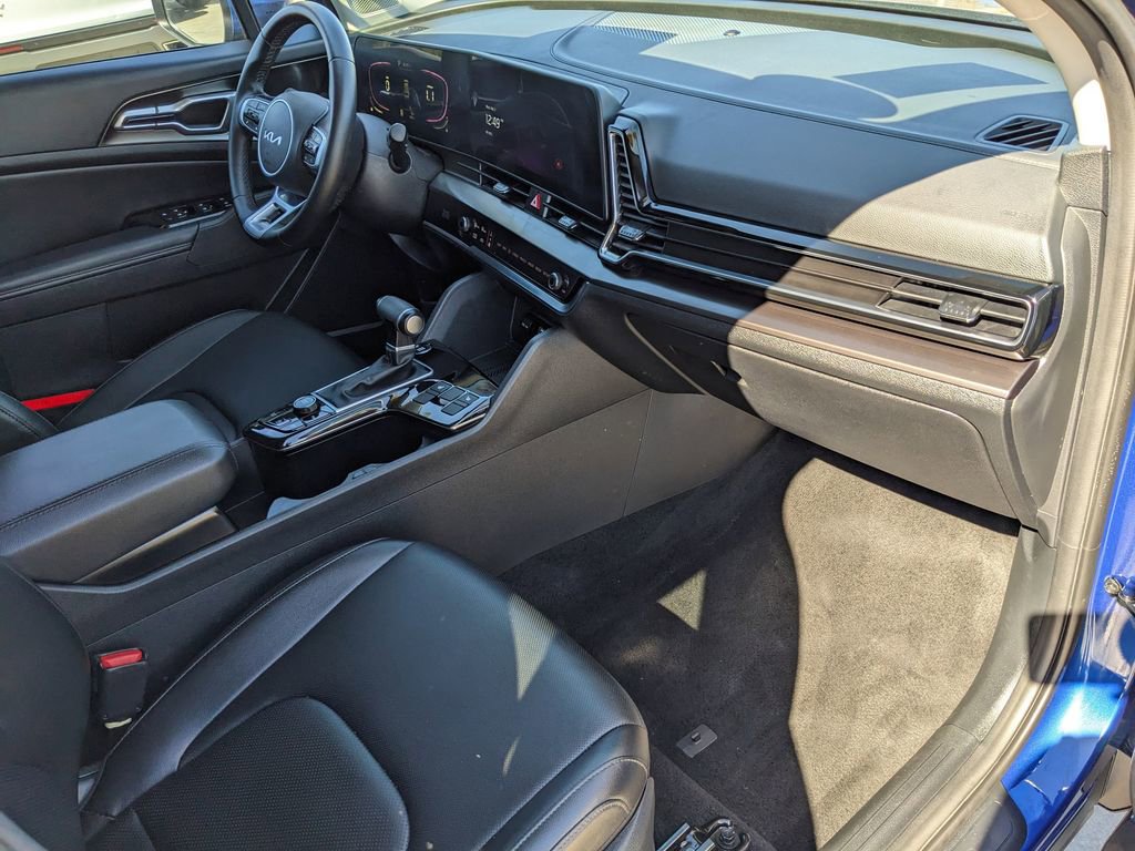 Certified 2025 Kia Sportage EX image 14