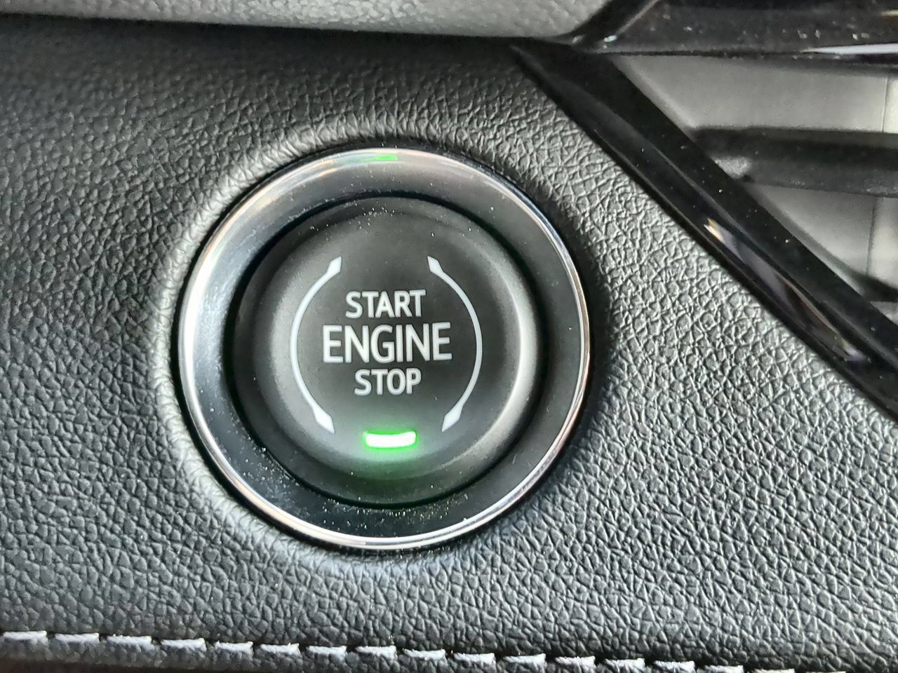 New 2026 Buick Enclave Sport Touring w/ Power Package FWD image 17