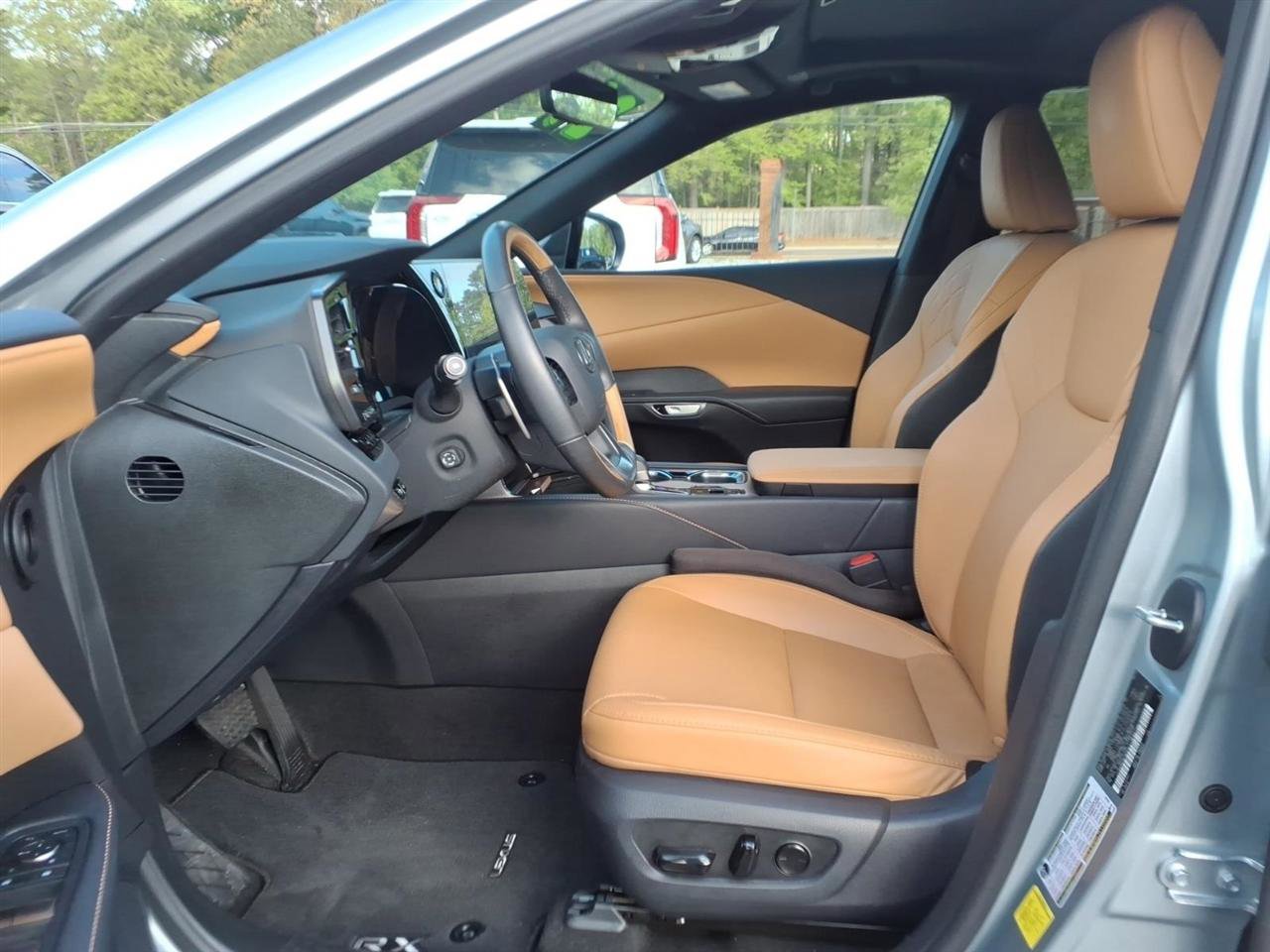 Used 2024 Lexus RX 350 Premium w/ Accessory Package (Z1) image 20