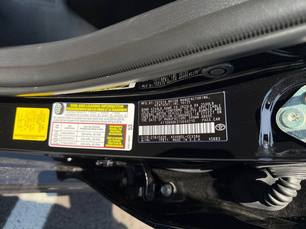Used 2026 Toyota Camry Hybrid AWD/4WD image 29
