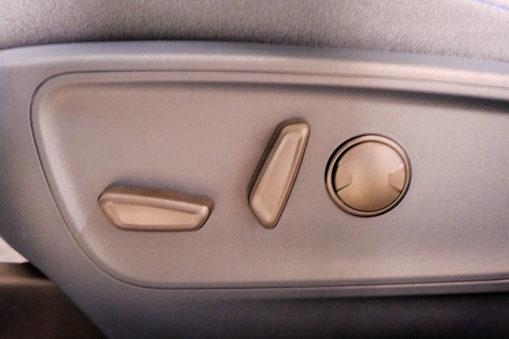 New 2025 Ford Maverick XLT w/ XLT Luxury Package image 39