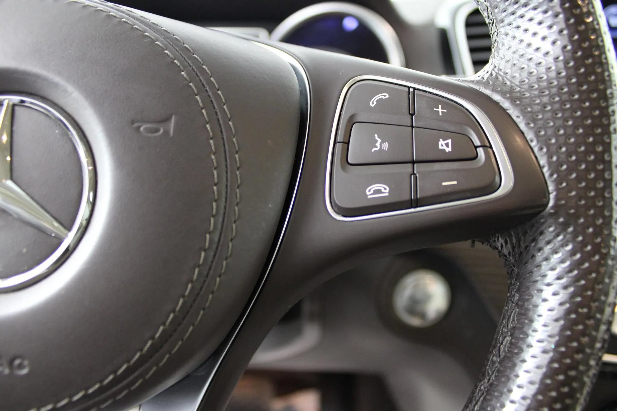 Used 2019 Mercedes-Benz GLS 450 4MATIC image 17