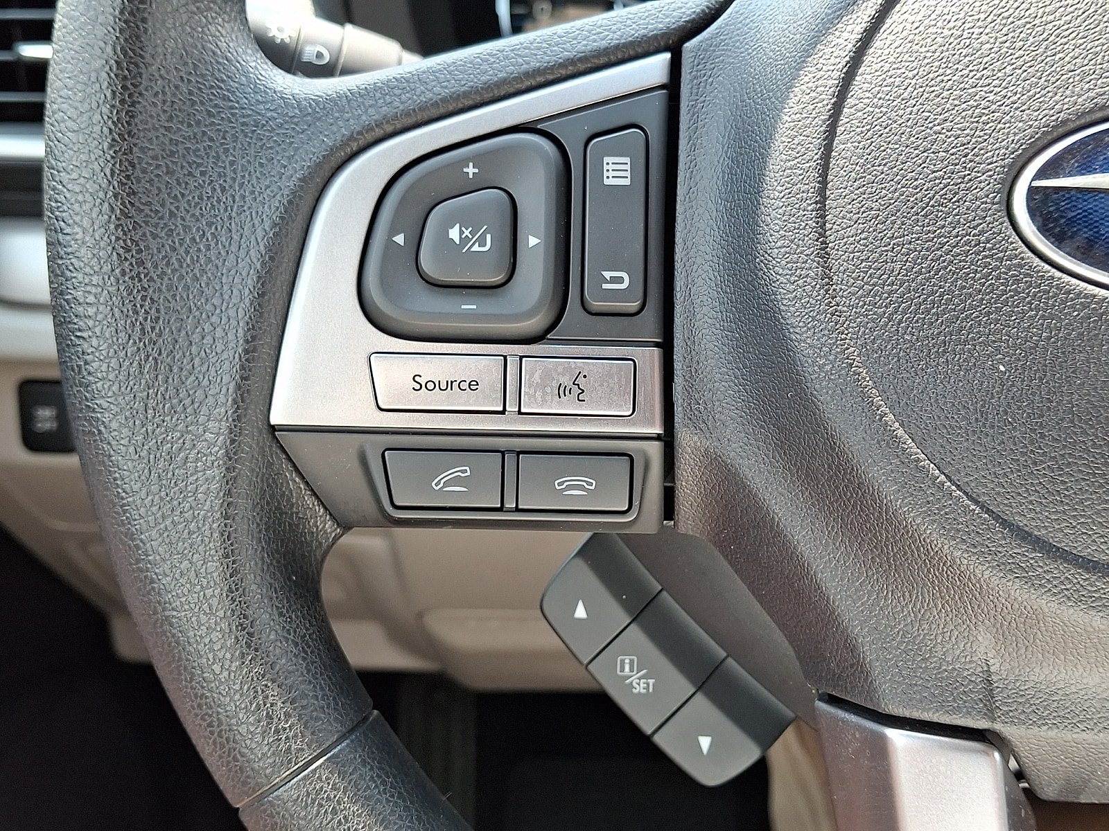 Used 2017 Subaru Forester 2.5i Premium AWD/4WD image 22