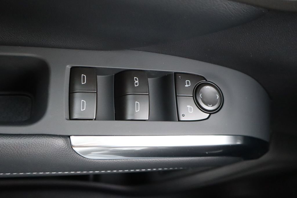 New 2026 Chevrolet Traverse LT w/ Midnight/Sport Edition image 18