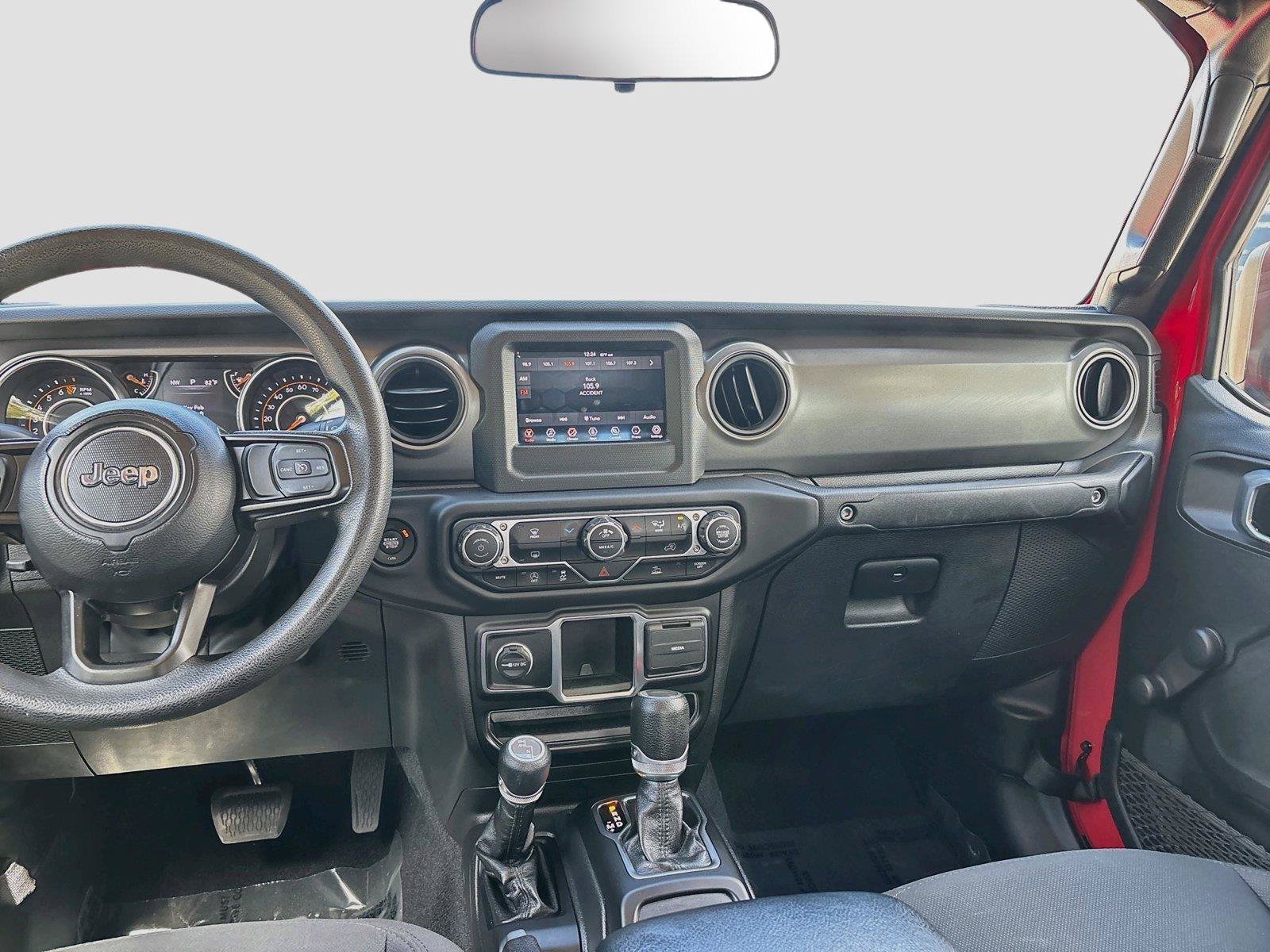 Used 2023 Jeep Gladiator Sport AWD/4WD image 17
