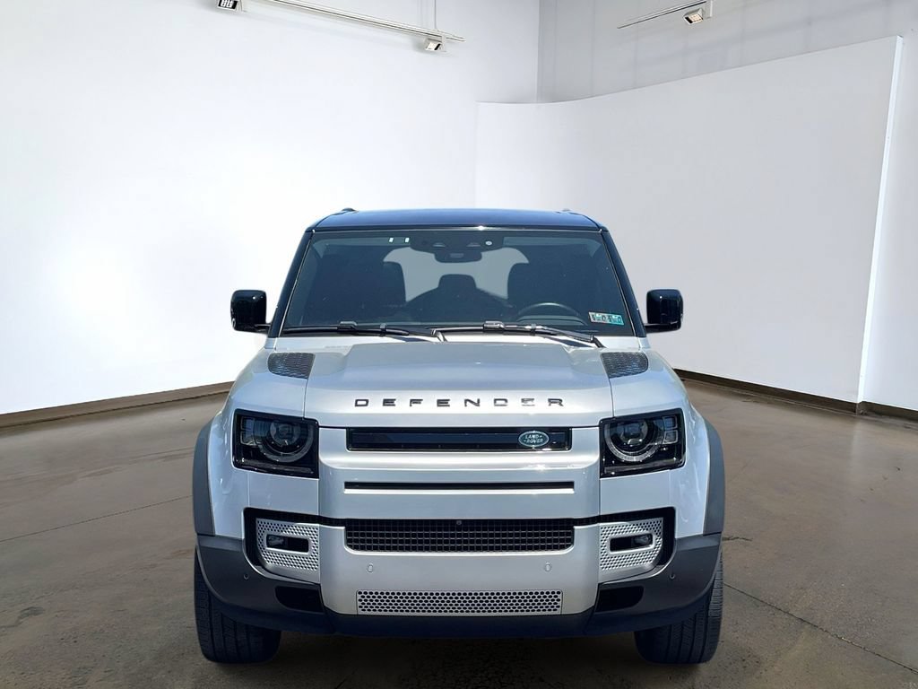 Certified 2024 Land Rover Defender 110 SE AWD/4WD image 2