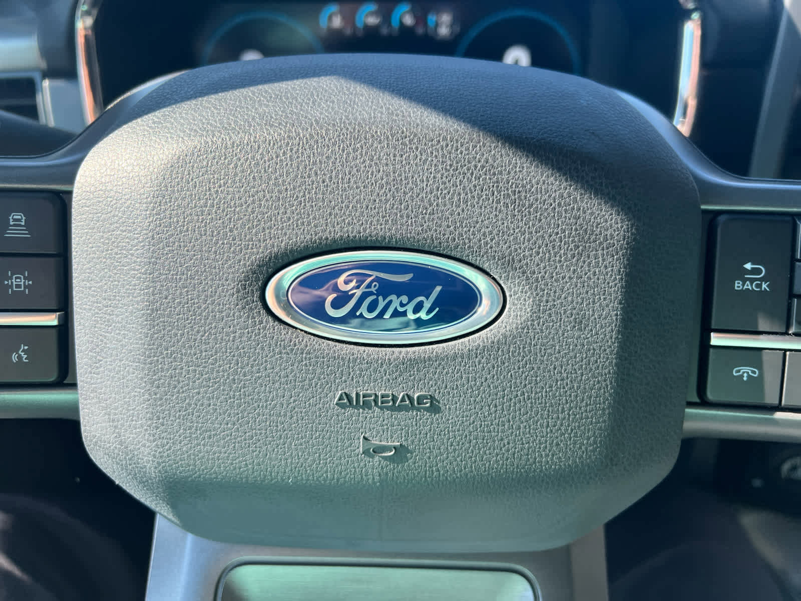 Used 2021 Ford F150 Lariat image 26